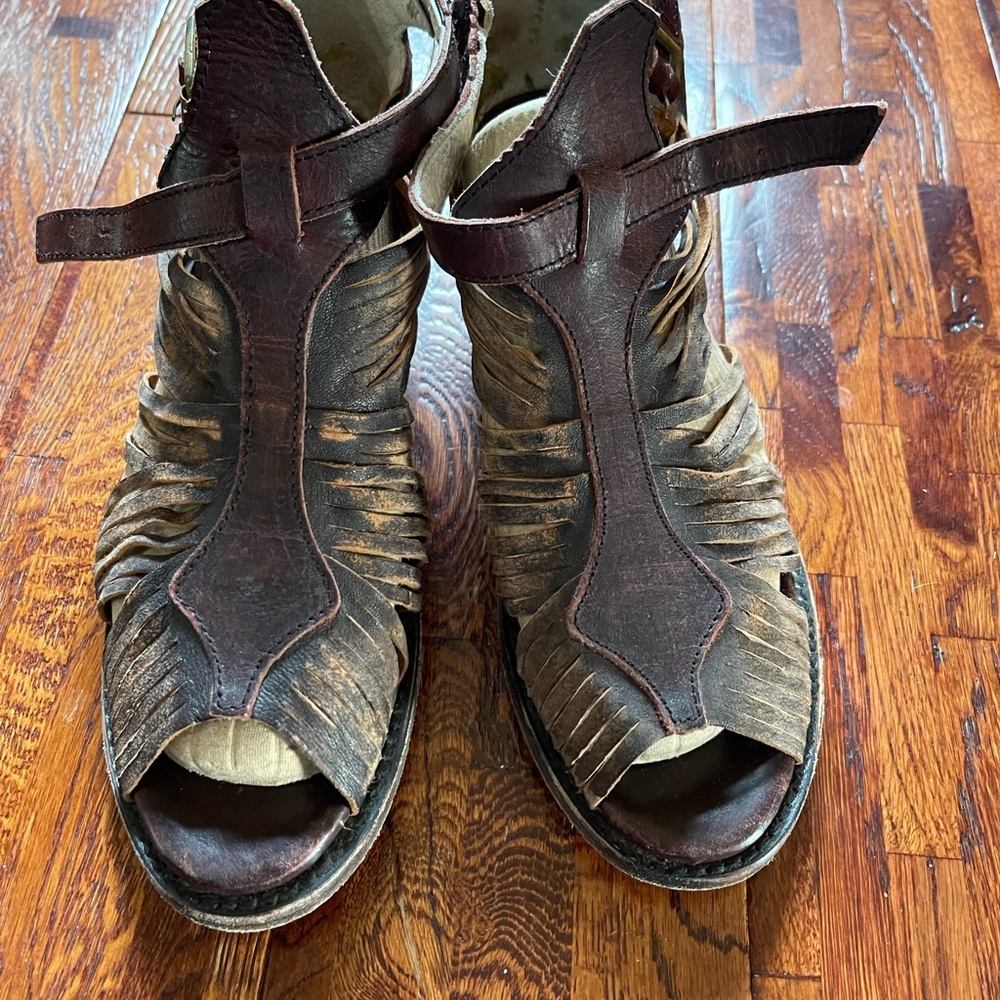 Freebird by Steven Rustic Leather Sandals